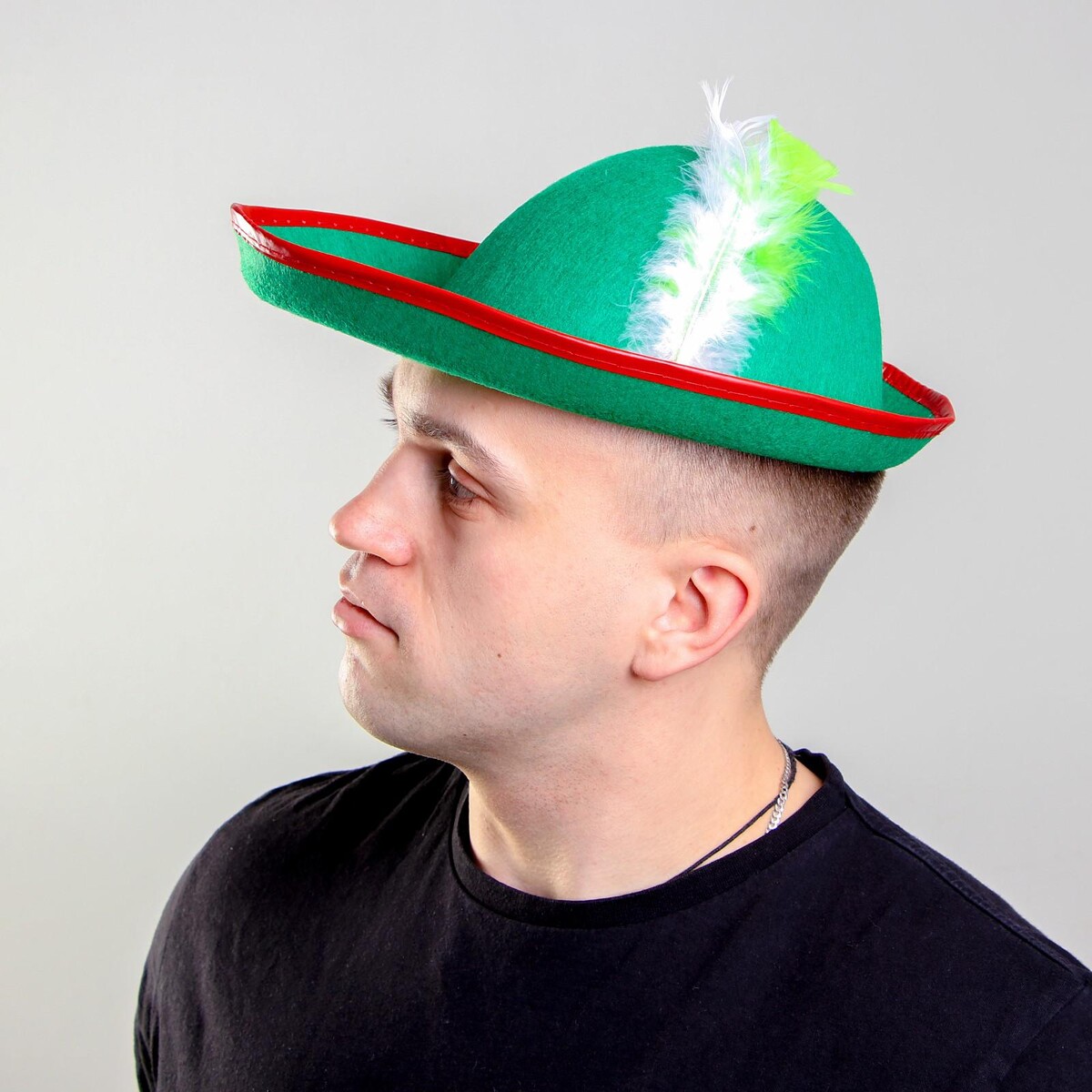 фото Карнавальная шляпа страна карнавалия