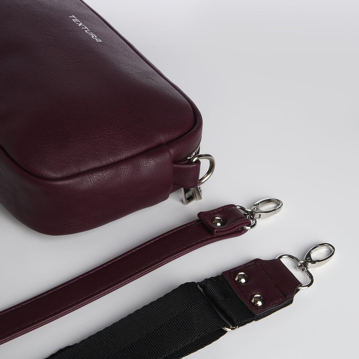 фото Сумка женская через плечо textura, маленький размер, цвет бордовый