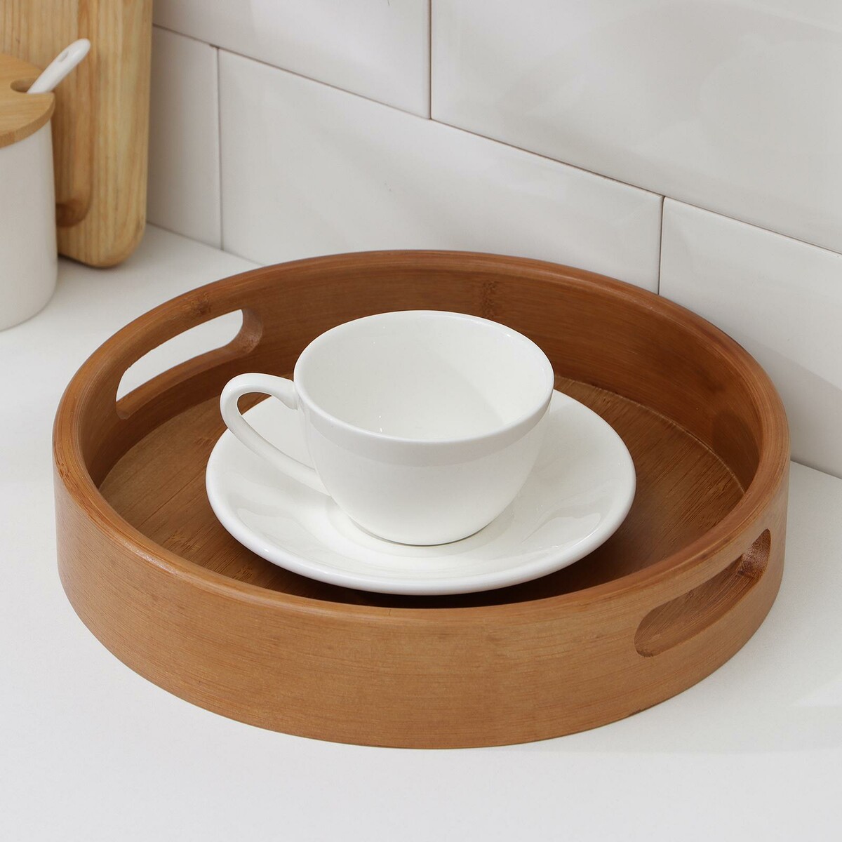 Поднос с ручками доляна dalali, d=25 см, бамбук, Бежевый
Поднос с ручками доляна dalali, d=25 см, бамбук, Бежевый