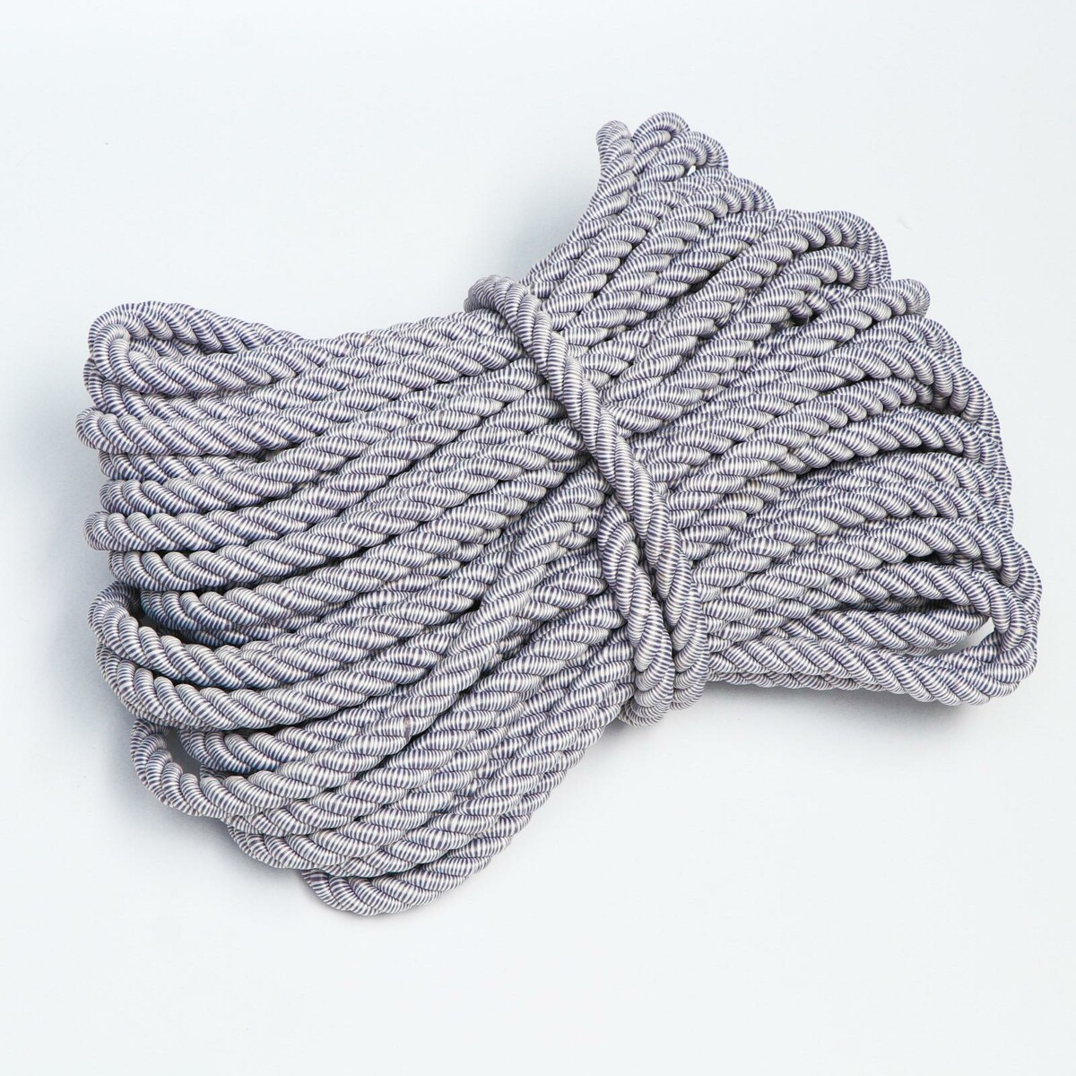 Шнур для декора и отделки, витой, серый, декоративный, без тесьмы, 12 мм х 25 м 
Шнур для декора и отделки, витой, серый, декоративный, без тесьмы, 12 мм х 25 м