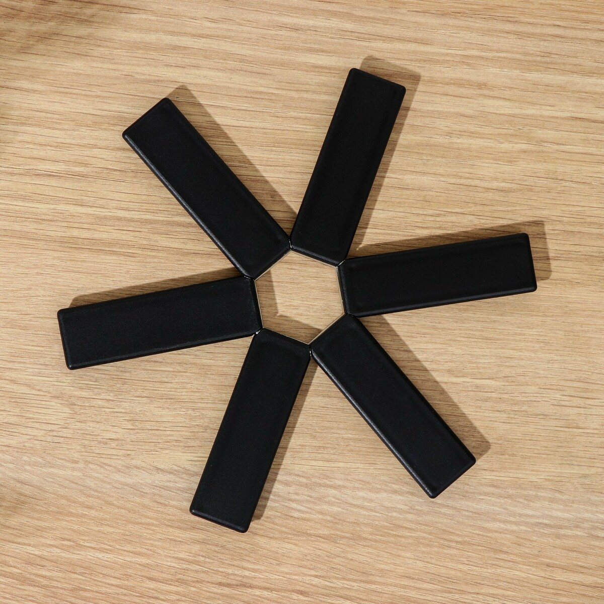 фото Подставка для горячего складная доляна, d=19 см, цвет черный