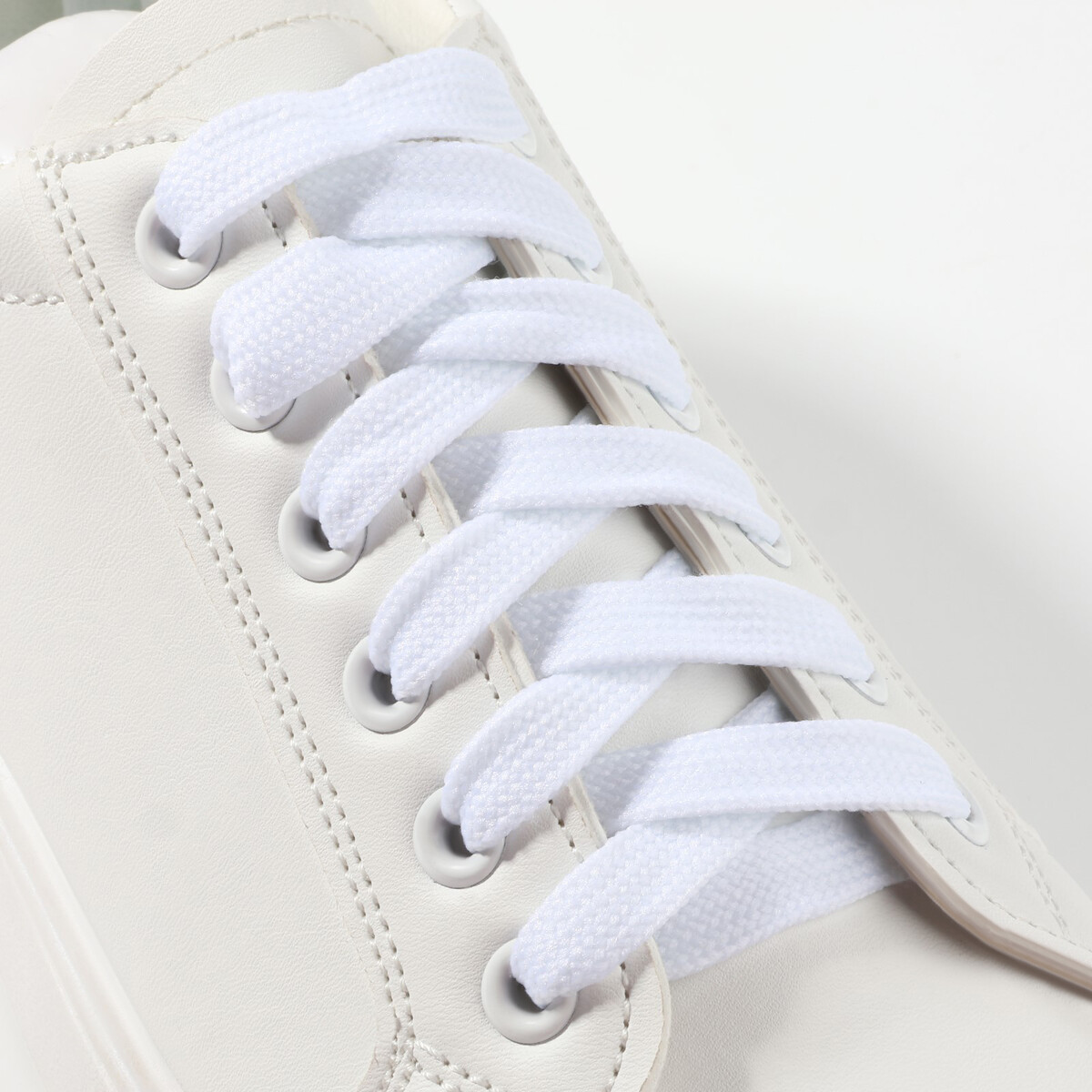 фото Шнурки для обуви, пара, плоские, 8 мм, 120 см, цвет белый onlitop