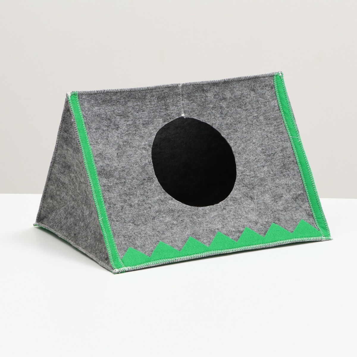 Вигвам для животных из войлока, Серый;зеленый
Вигвам для животных из войлока, Серый;зеленый