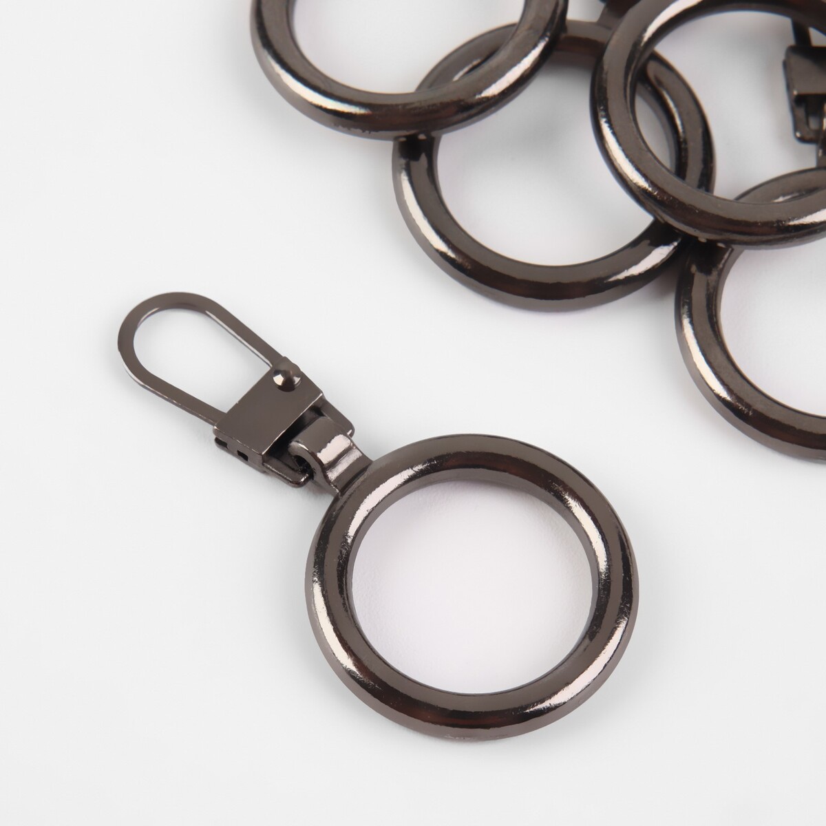 Пуллер для молнии, металлический, 4,5 × 2,3 см, 5 шт, цвет черный никель 
Пуллер для молнии, металлический, 4,5 × 2,3 см, 5 шт, цвет черный никель