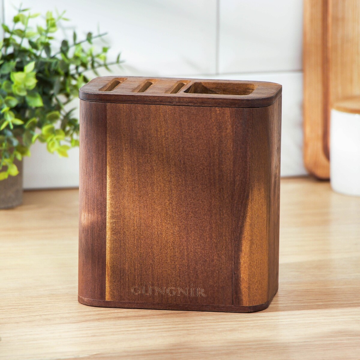 Подставка для кухонных принадлежностей и столовых приборов, 15×10×16,6 см, тропическая акация, Коричневый
Подставка для кухонных принадлежностей и столовых приборов, 15×10×16,6 см, тропическая акация, Коричневый