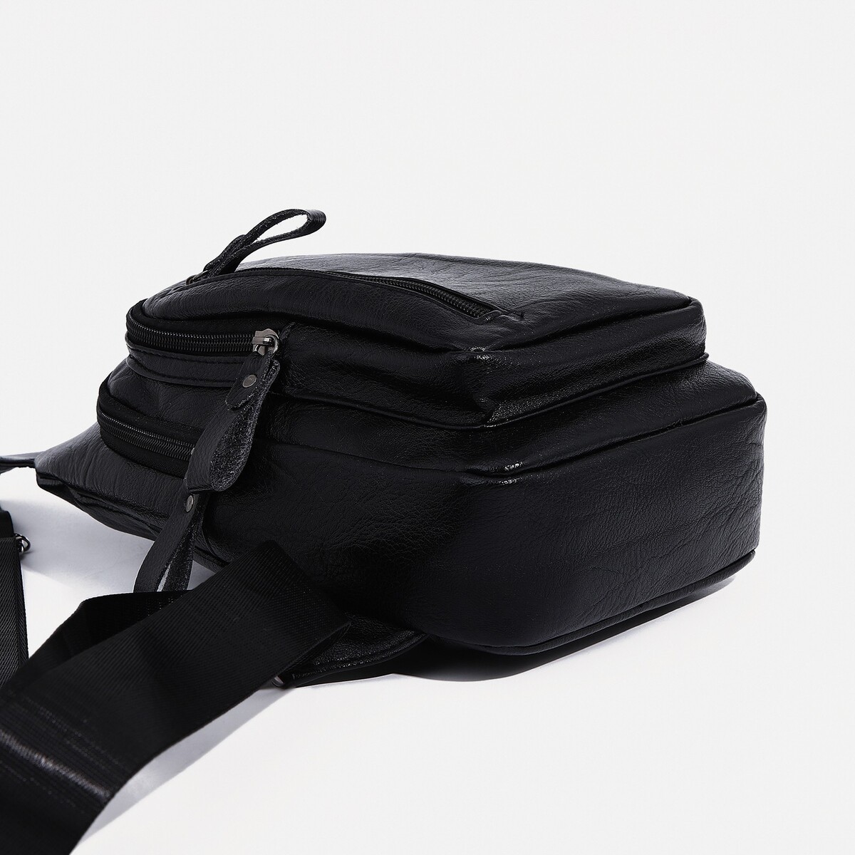 фото Сумка слинг мужская, искусственная кожа, цвет черный no brand