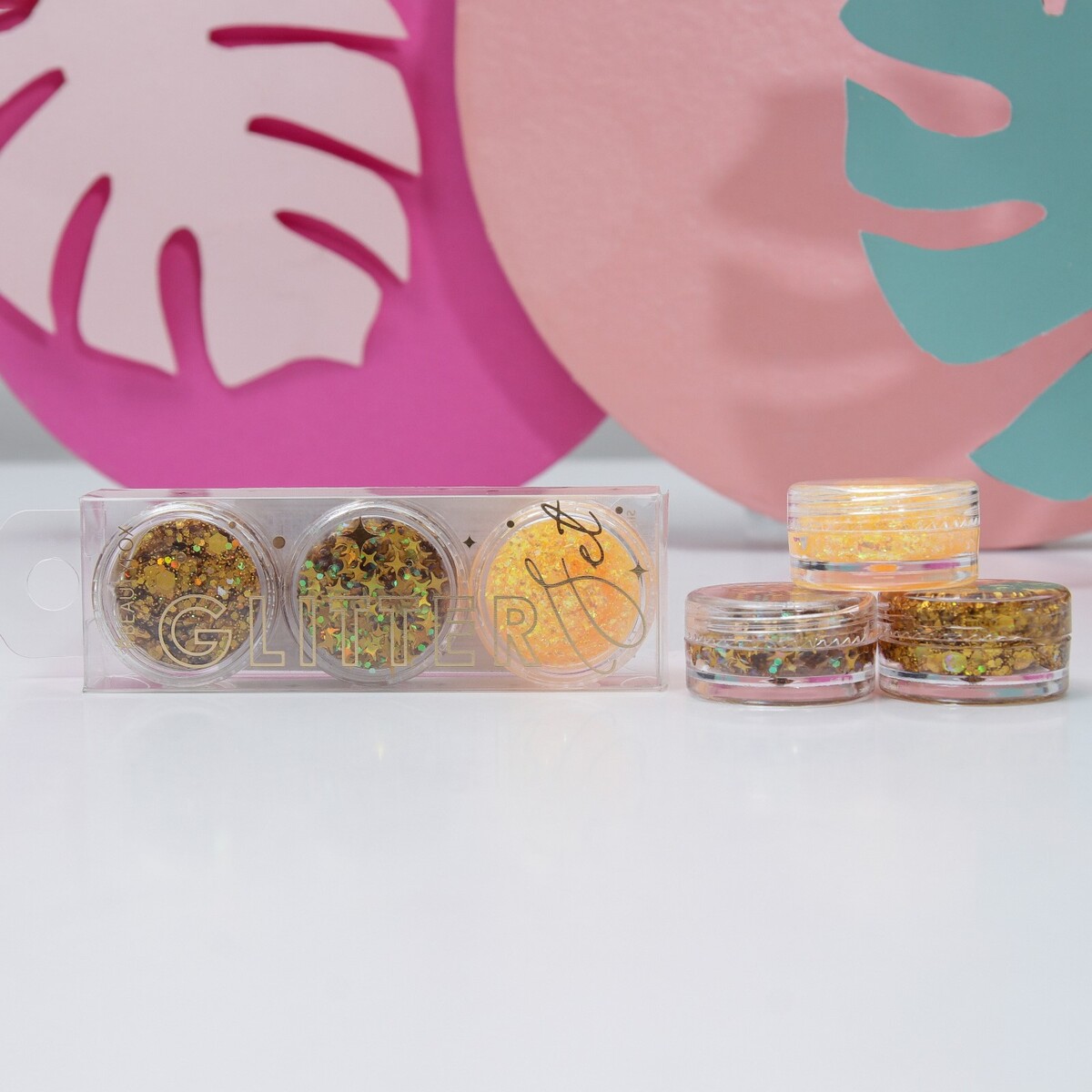 Набор блесток для лица и тела на гелевой основе glitter set, 3 цвета по 3 мл, Желтый;золотистый
Набор блесток для лица и тела на гелевой основе glitter set, 3 цвета по 3 мл, Желтый;золотистый