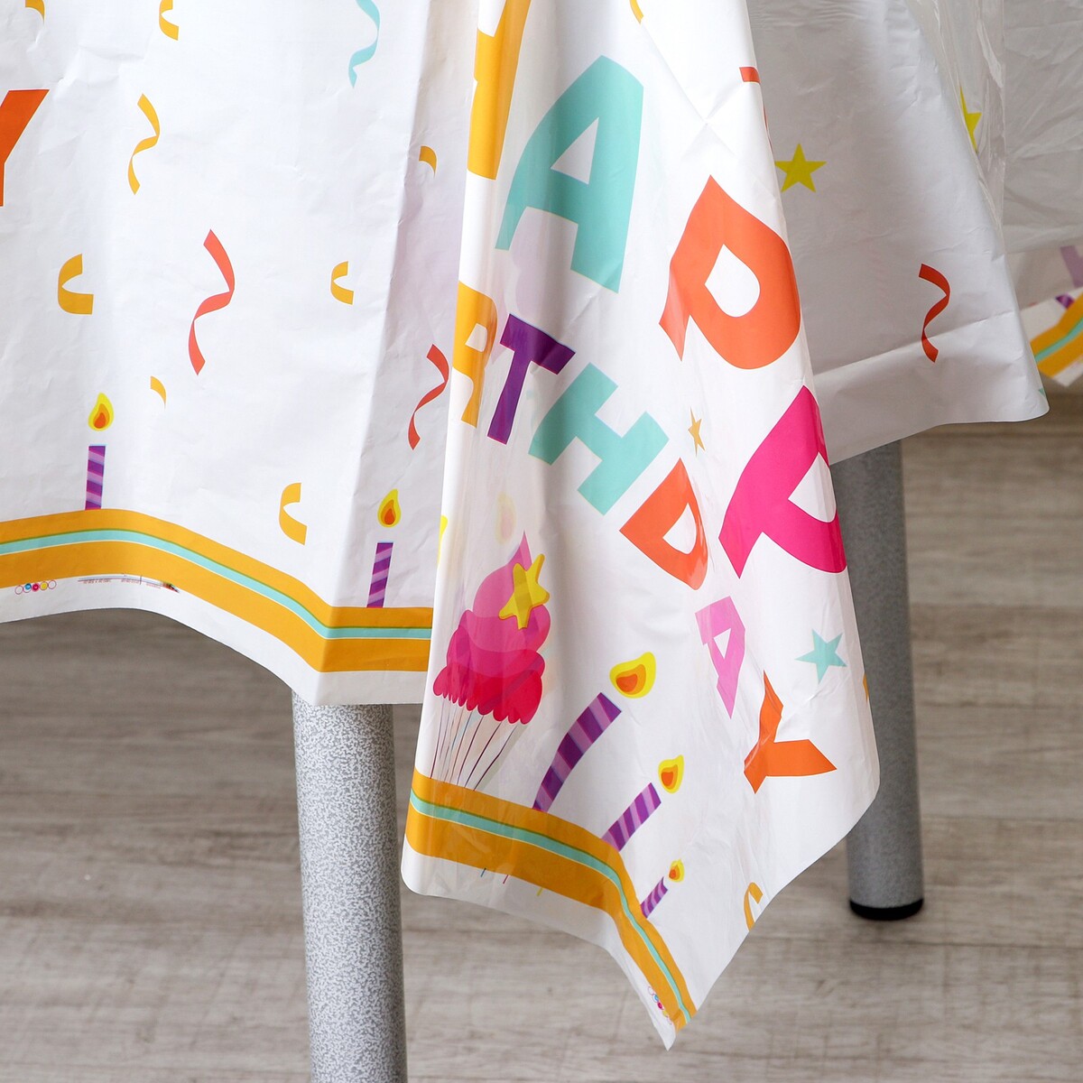 фото Скатерть страна карнавалия