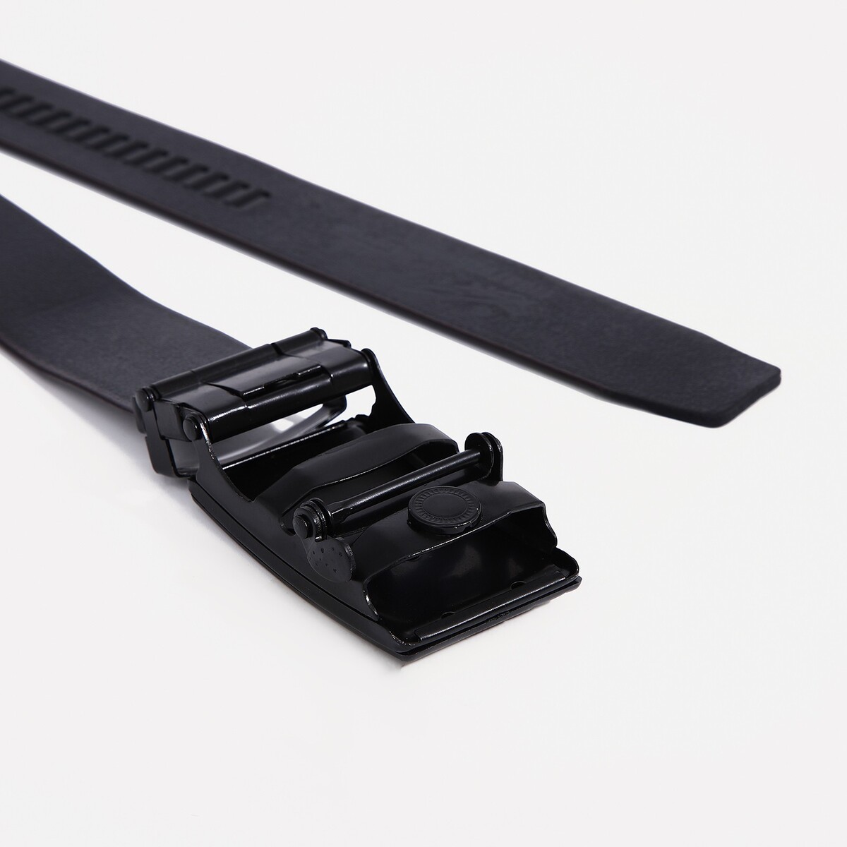 фото Ремень мужской, ширина 3,5 см, автомат, пряжка темный металл, цвет черный no brand