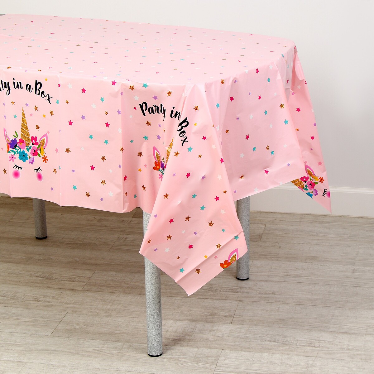 фото Скатерть страна карнавалия