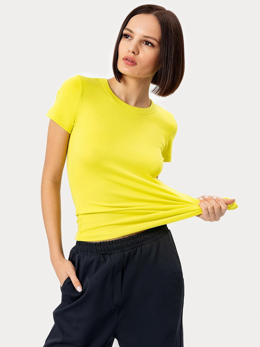 фото Футболка женская облегающая ярко-желтого оттенка mark formelle
