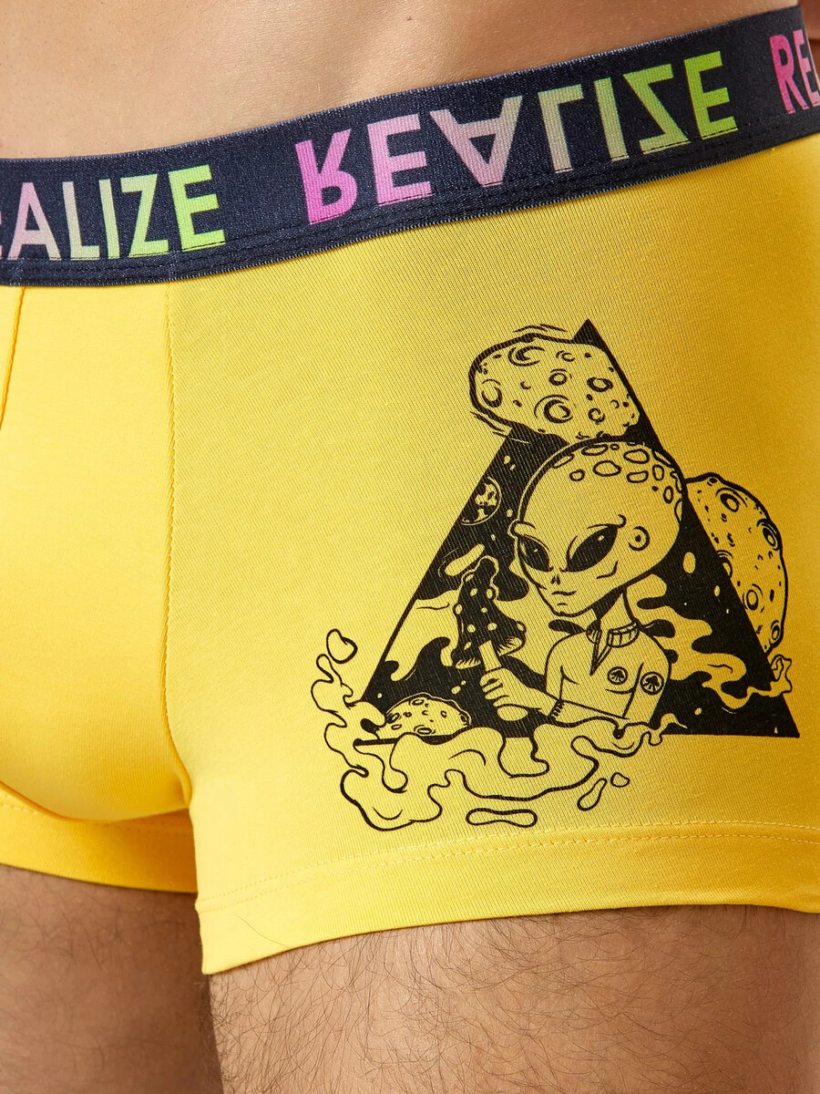 фото Мужские трусы боксеры в желтом цвете с печатью mark formelle