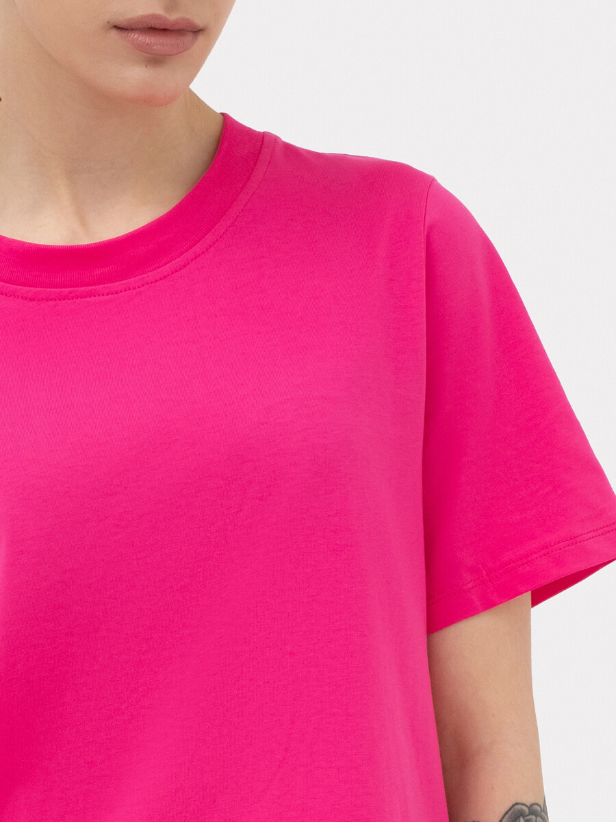 фото Футболка женская в ярко-розовом цвете mark formelle