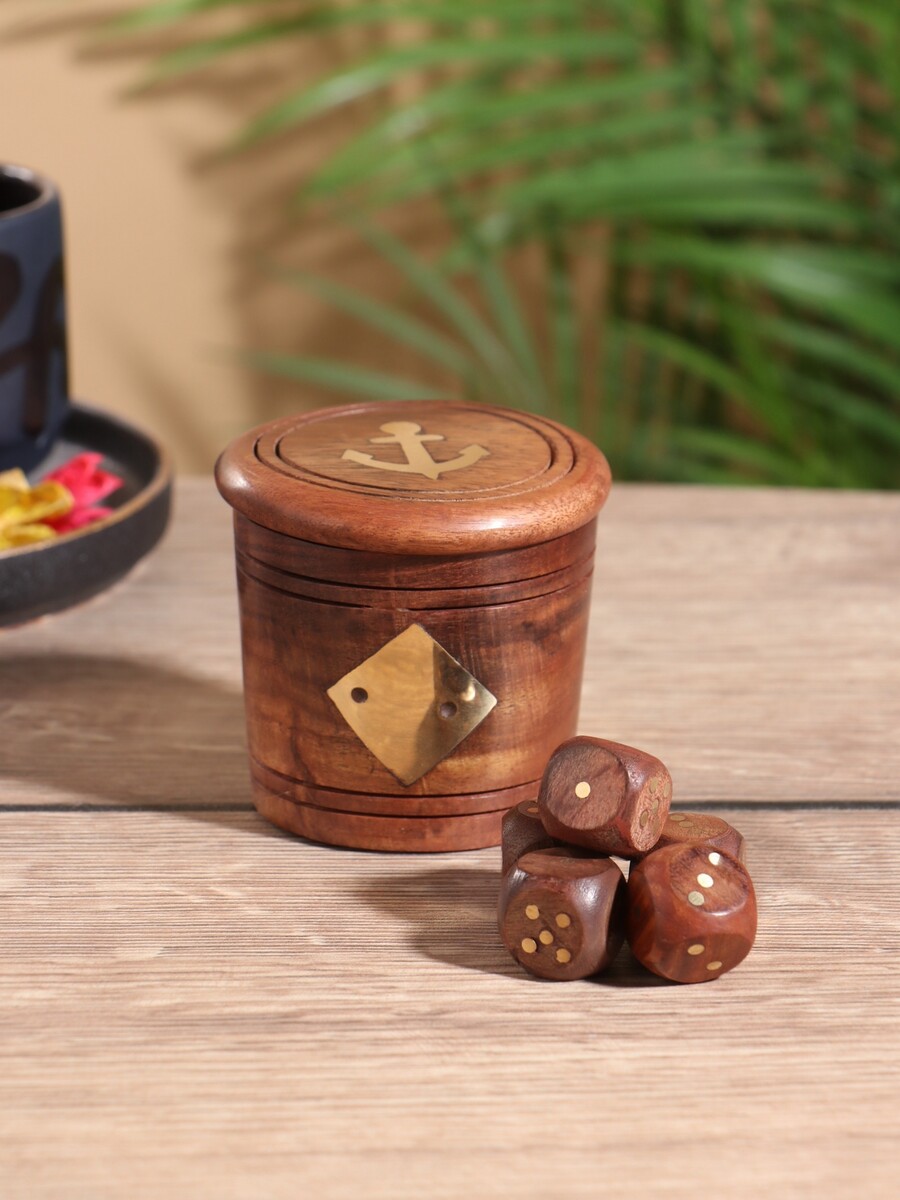 Кости игральные в шкатулке, 6.5×6.5×6 см, дерево шишам, латунь, Золотистый;коричневый
Кости игральные в шкатулке, 6.5×6.5×6 см, дерево шишам, латунь, Золотистый;коричневый