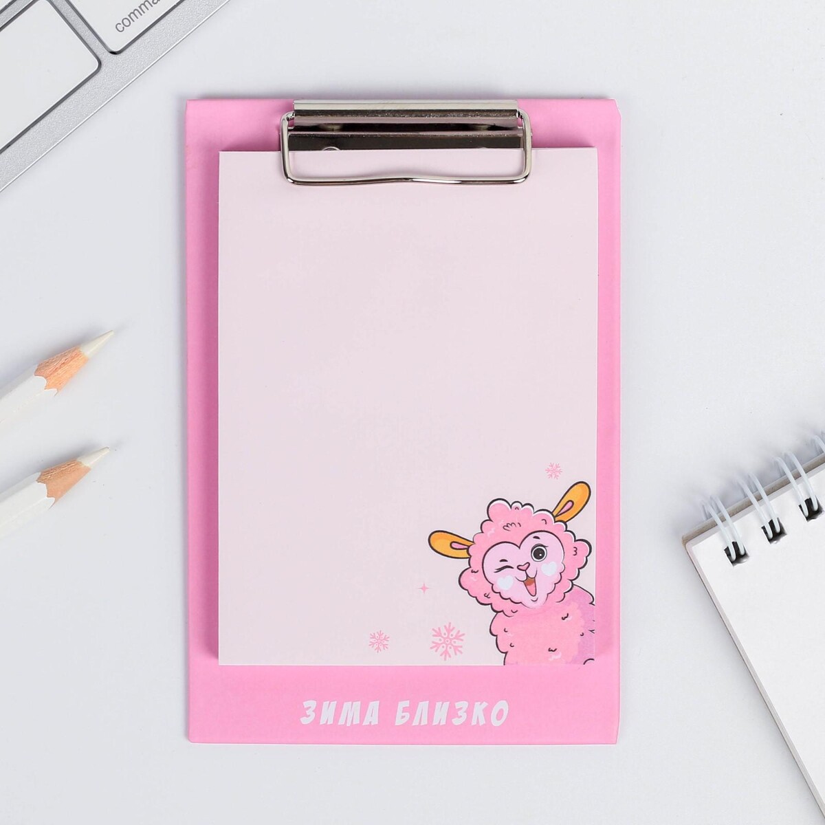 Блок с липким краем на планшете, Розовый
Блок с липким краем на планшете, Розовый