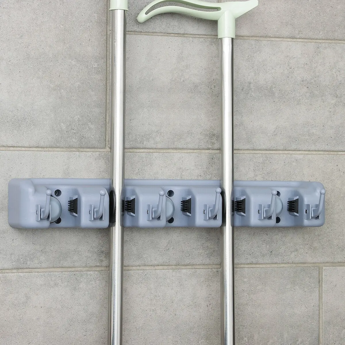 Держатель для швабр и метел с крючками доляна, крепление саморезы, 41×8 см, 5 секций, Серый
Держатель для швабр и метел с крючками доляна, крепление саморезы, 41×8 см, 5 секций, Серый