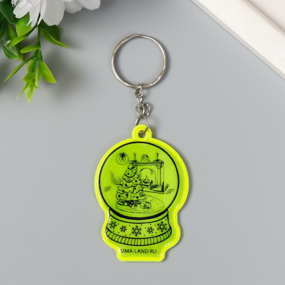 Брелок для ключей на кольце
Брелок для ключей на кольце