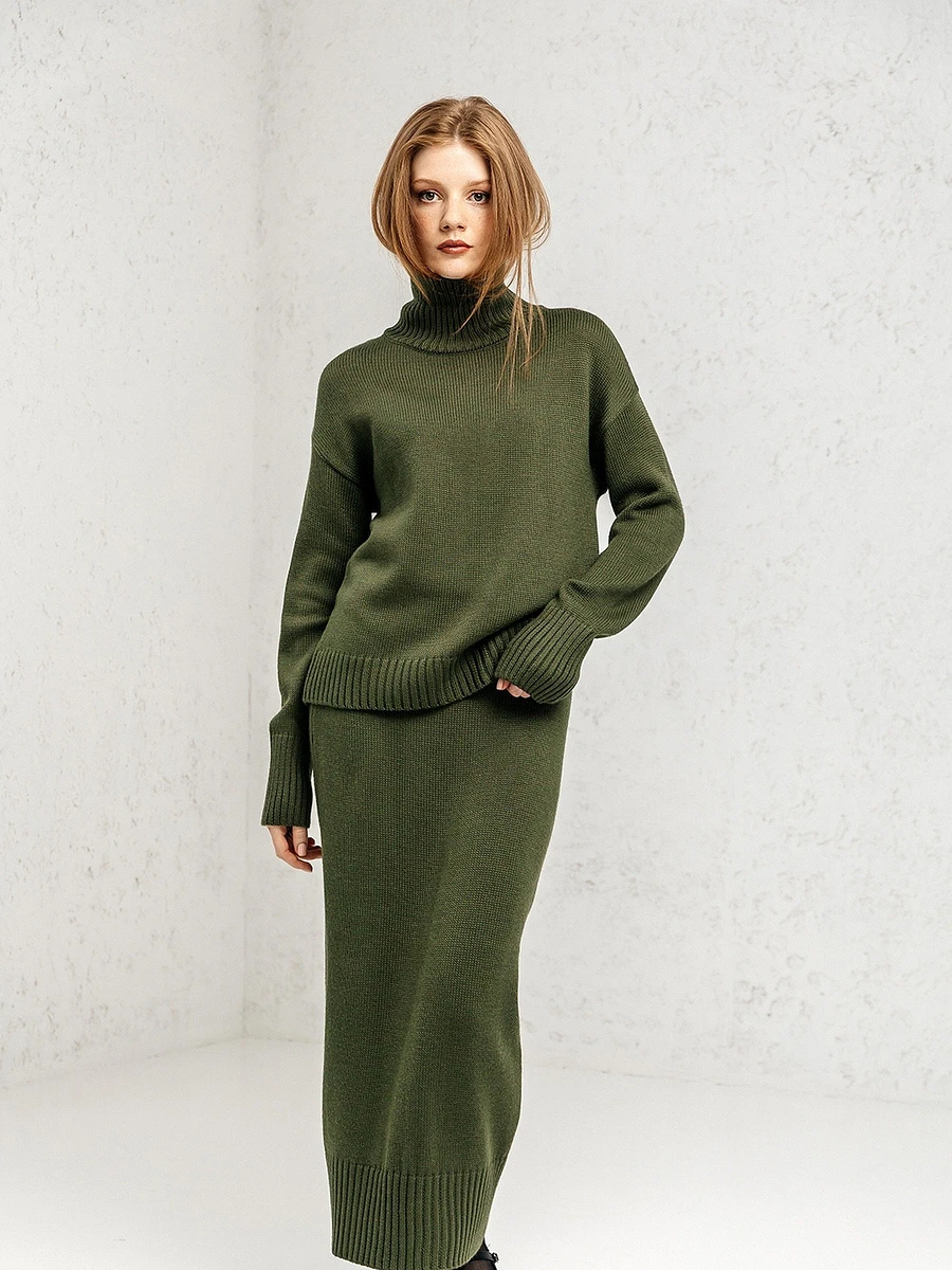 Костюм свитер юбка, Хаки;оливковый
Костюм свитер юбка, Хаки;оливковый