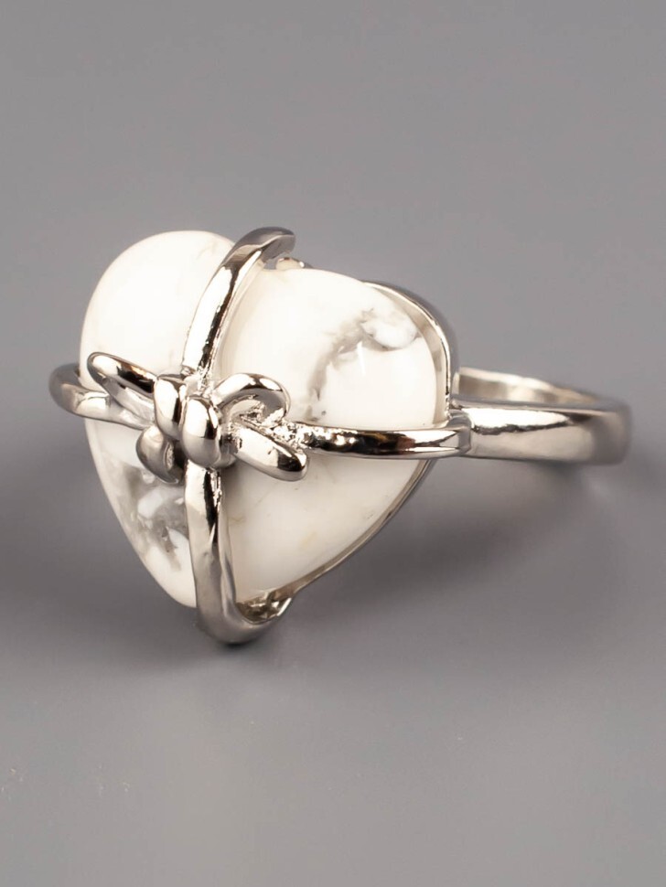 

Кольцо, Белый;серебристый