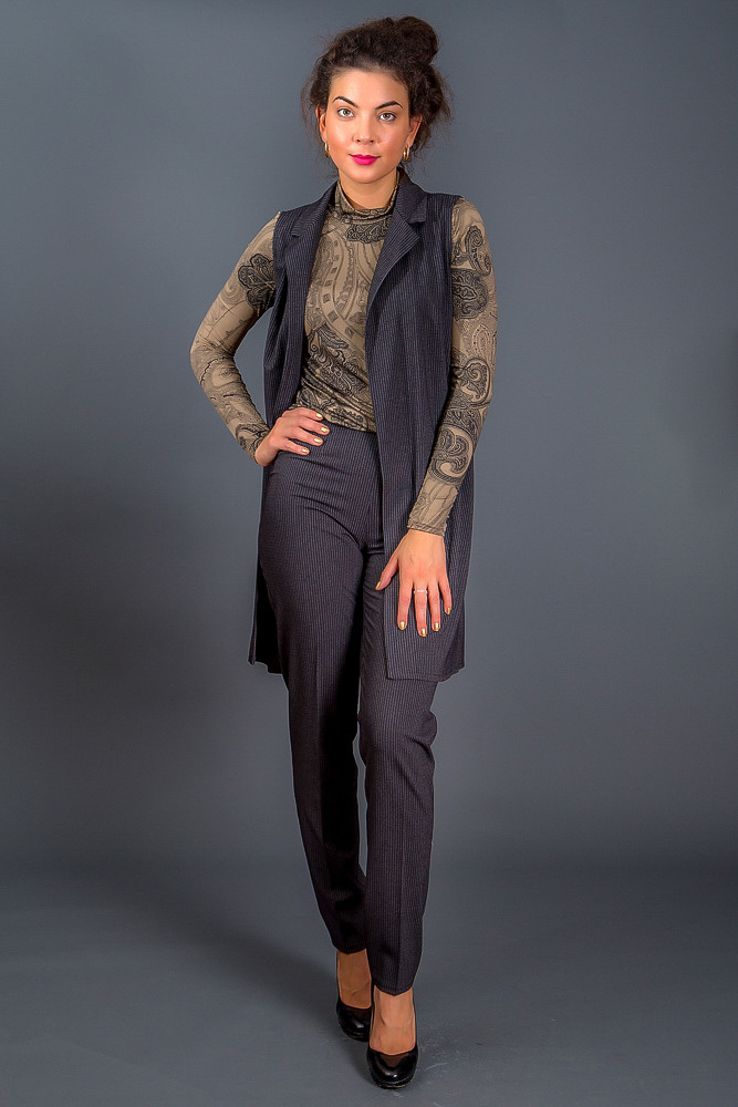 Костюм lakbi синий. Брючный костюм лакона 1043. Брючный костюм с удлиненным жилетом. Жилет с брюками женский. Костюм брючный 1103 nadin.