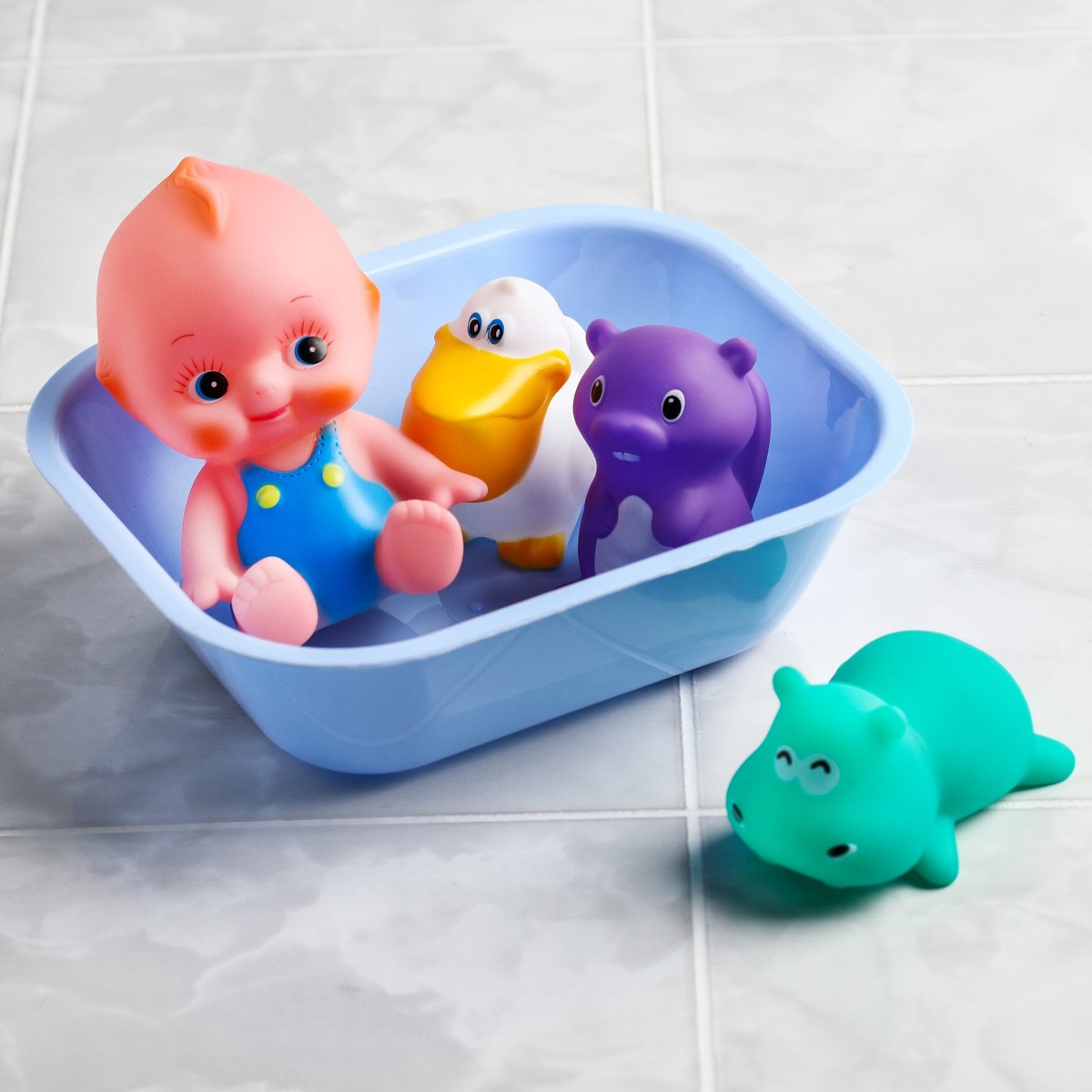 Игрушка для купания в ванне. Игрушки для купания. Игрушки в ванную. Детские игрушки для ванны. Набор игрушек для купания.