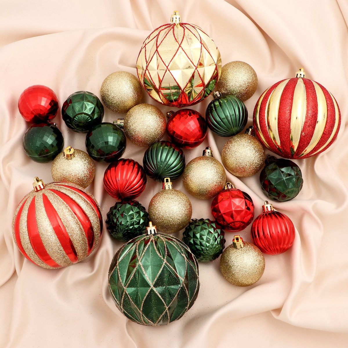 

Набор шаров пластик 38 шт, Зеленый;золотистый;красный