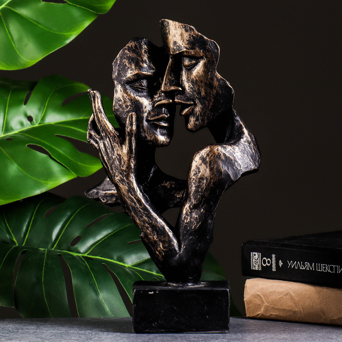 

Фигурка полистоун, Золотистый;черный