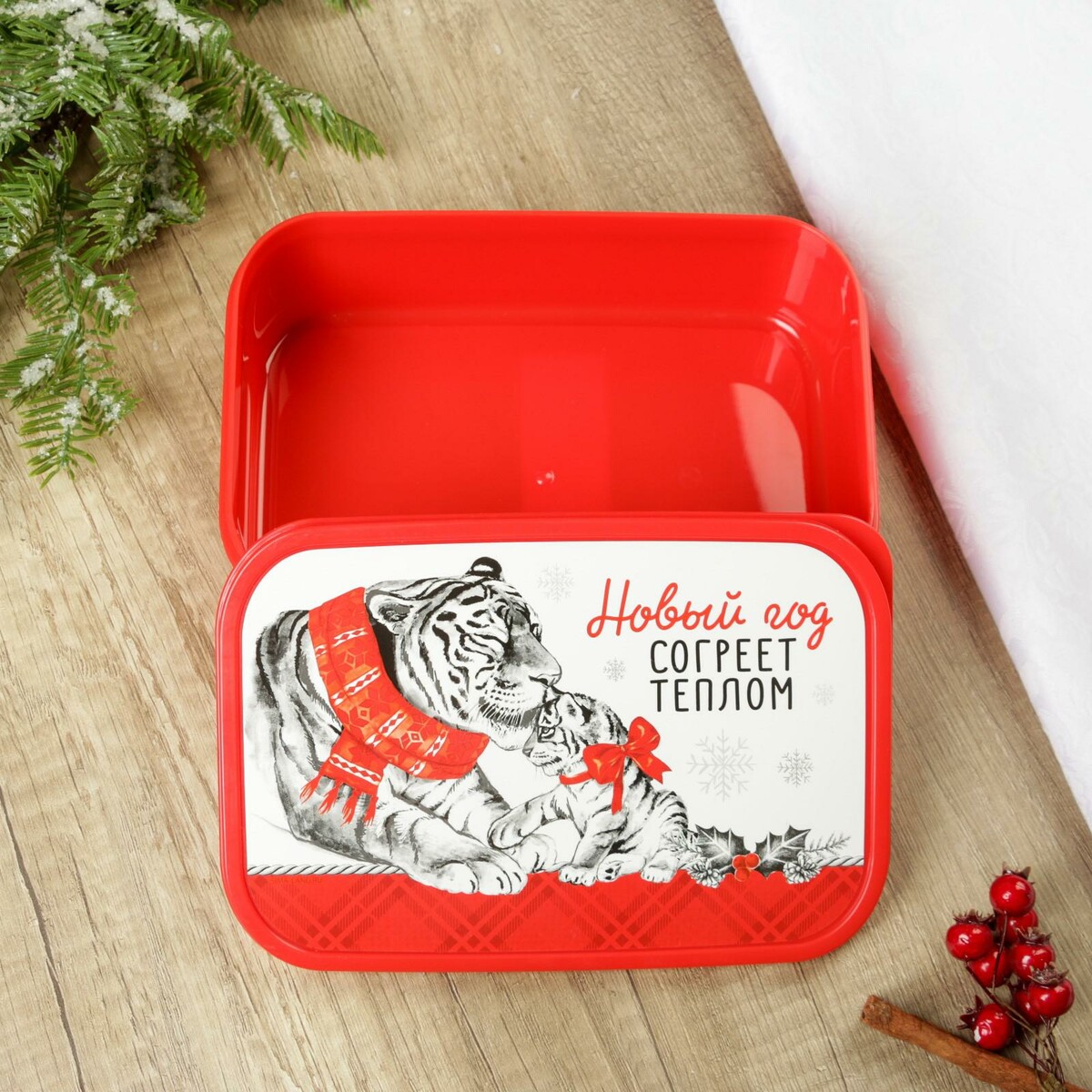

Ланч - бокс новогодний, Красный