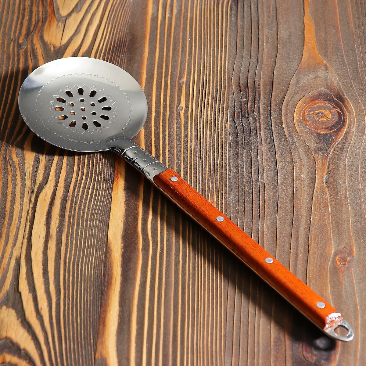 Шумовка для казана узбекская 40см, с деревянной ручкой шумовка для казана металлическая 30 см