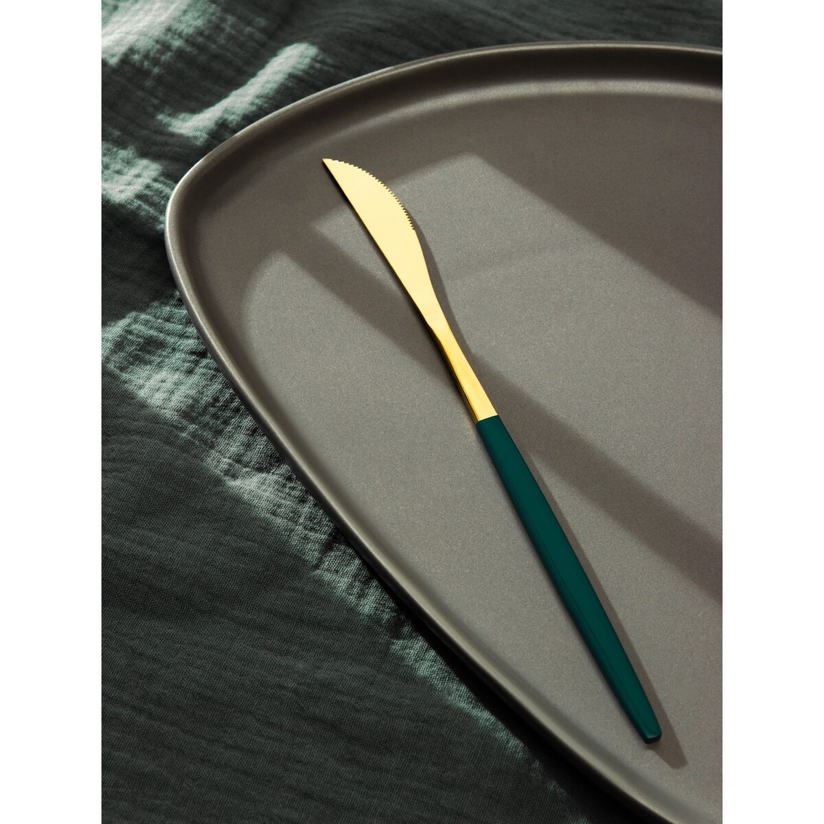 Нож столовый из нержавеющей стали magistro ложка столовая из нержавеющей стали magistro блинк 22×4 см на подвесе золотой зеленая ручка