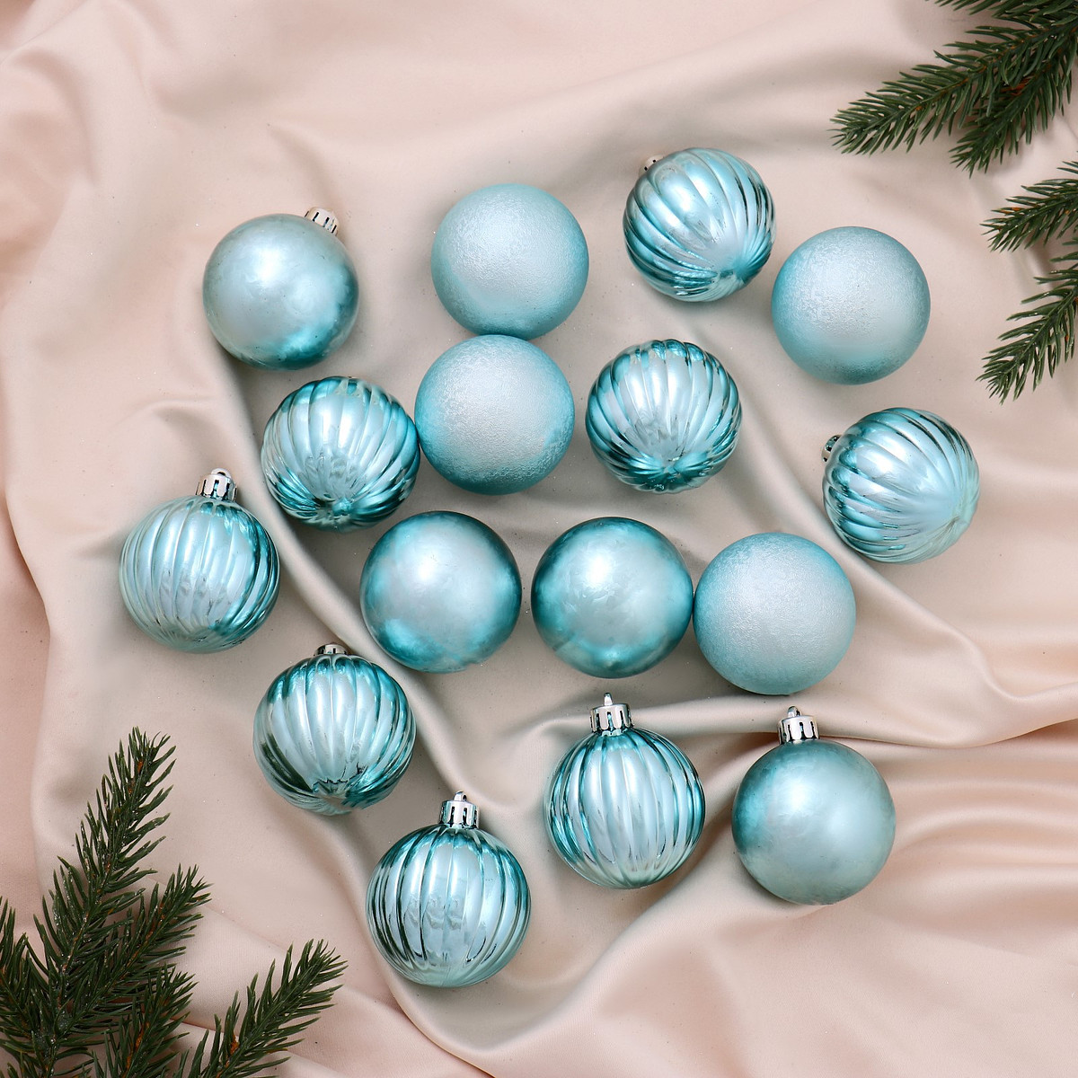 

Ёлочные игрушки, Голубой