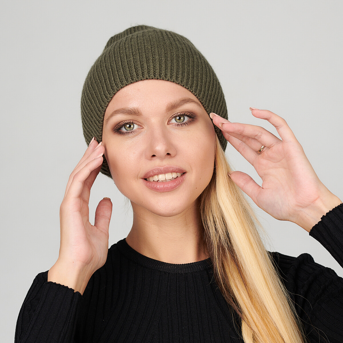 фото Шапка flioraj