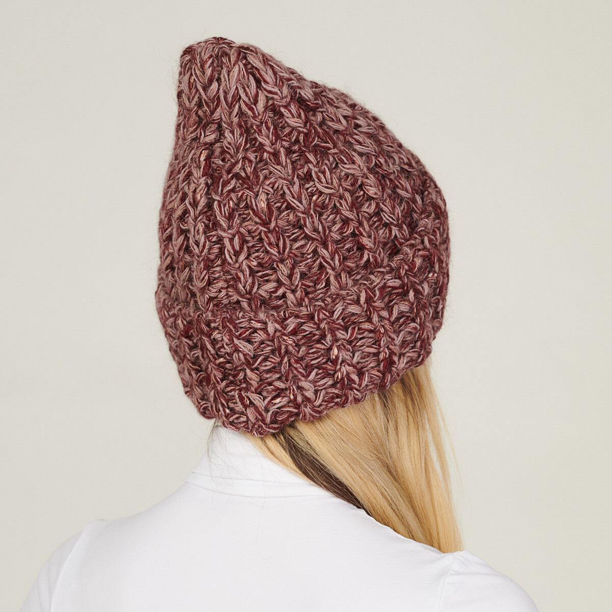 фото Шапка flioraj