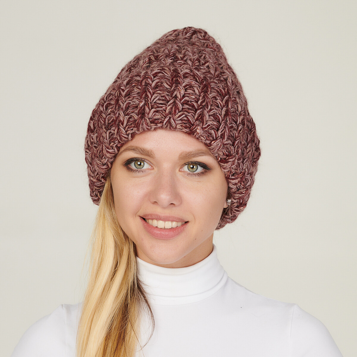 фото Шапка flioraj