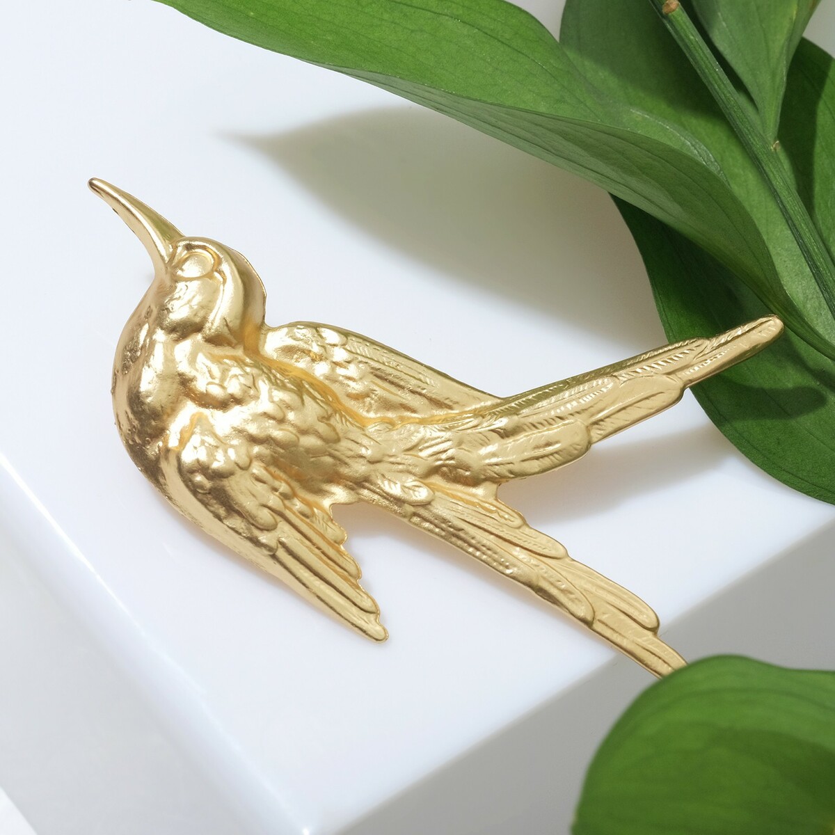 

Брошь, Золотистый