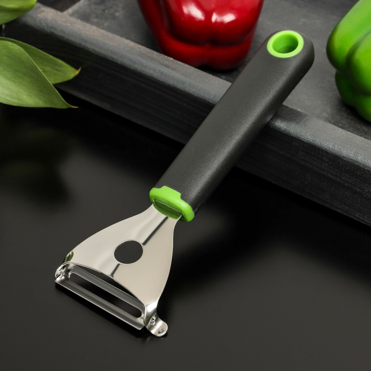 

Овощечистка доляна lime, 17,5×6 см, цвет черно-зеленый