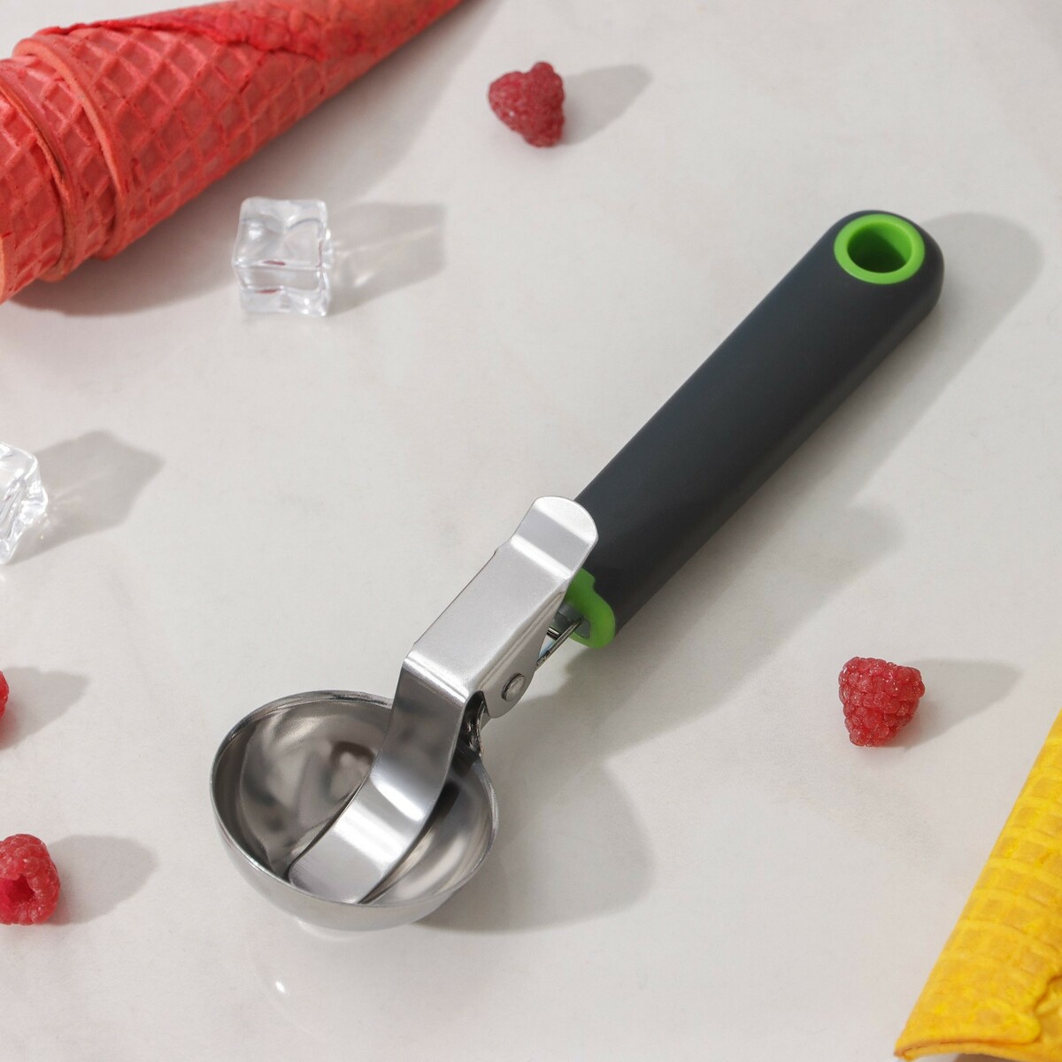 Ложка для мороженого доляна lime, 20×5,3 см, цвет черно-зеленый нож для масла доляна lime 20×3 см черно зеленый