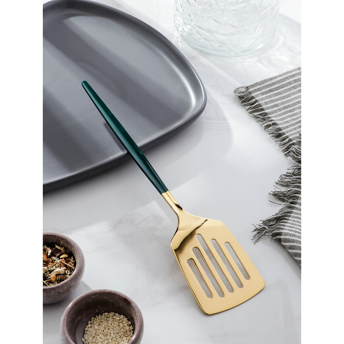 

Лопатка перфорированная из нержавеющей стали magistro, Золотистый