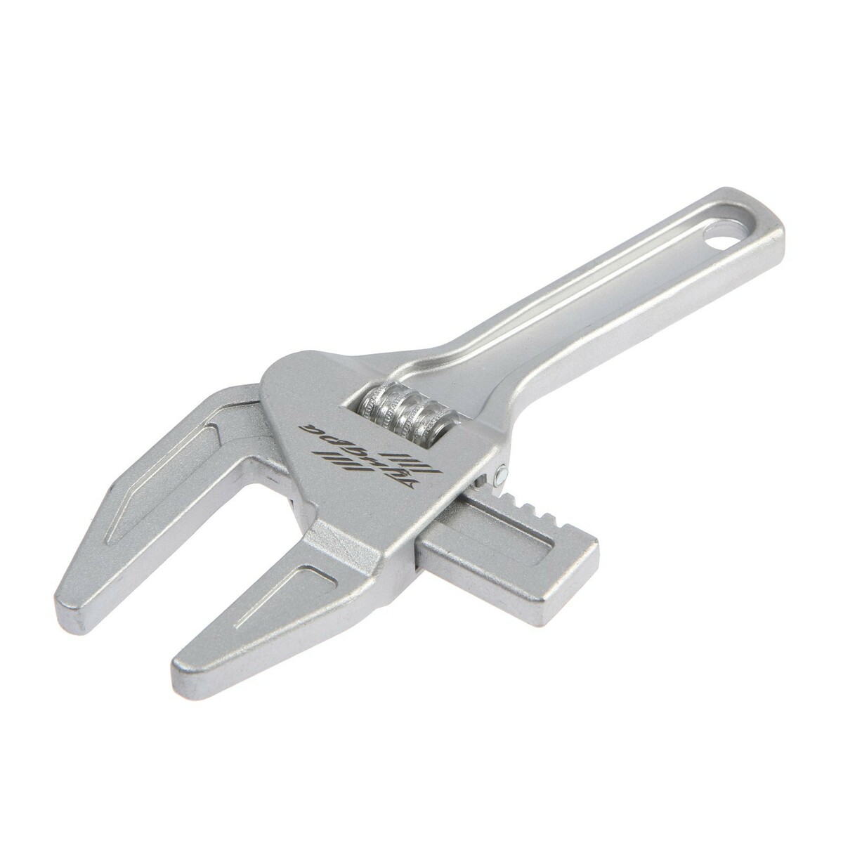 Ключ разводной сантехнический тундра, усиленный, раскрытие губок до 70 мм, 200 мм ключ разводной bartex 300 мм