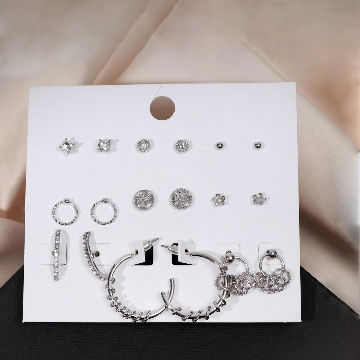 фото Серьги набор 9 пар queen fair