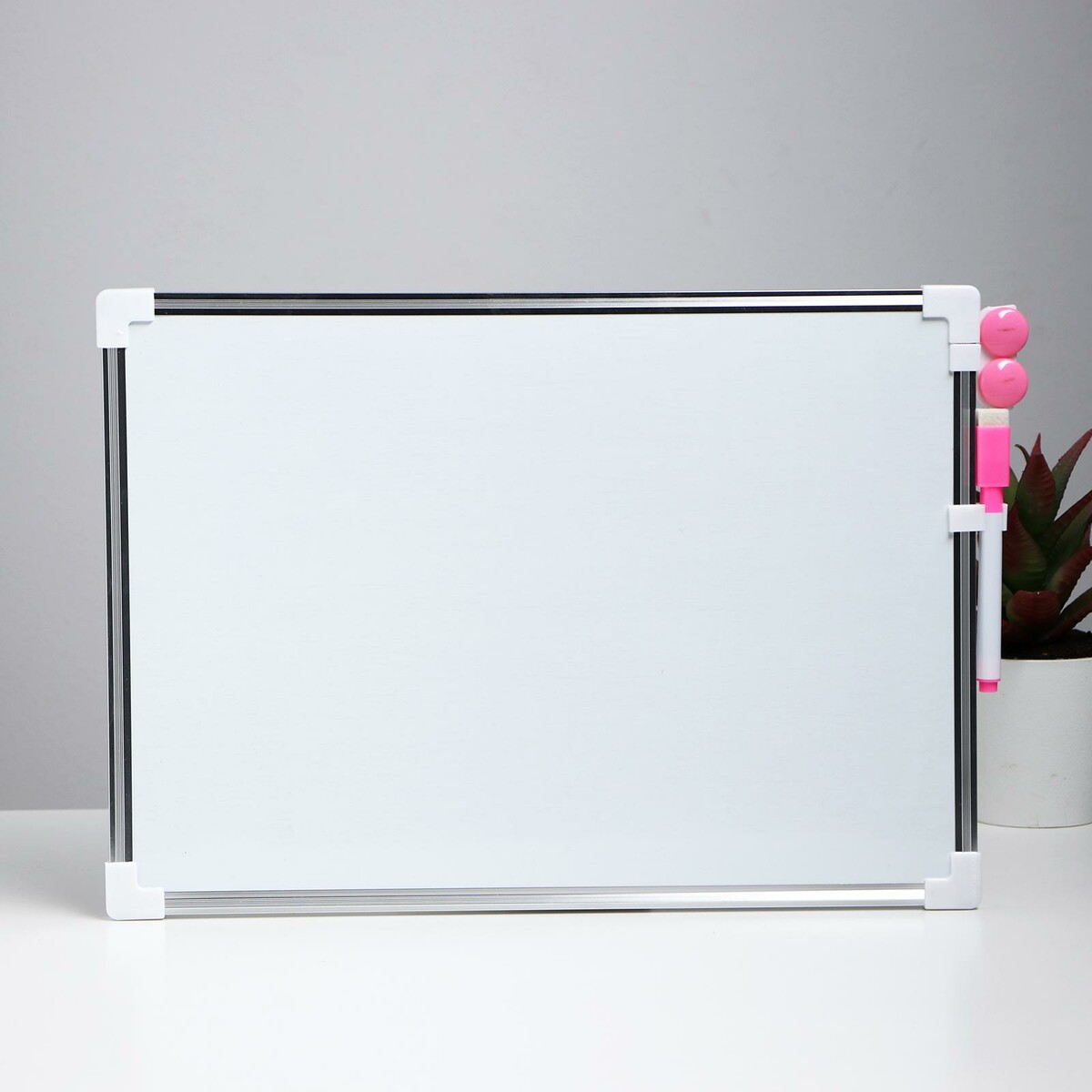 Доска магнитная двухсторонняя, 36 × 25 см, маркер и магниты в наборе, без креплений No brand, цвет белый 0975282 - фото 2