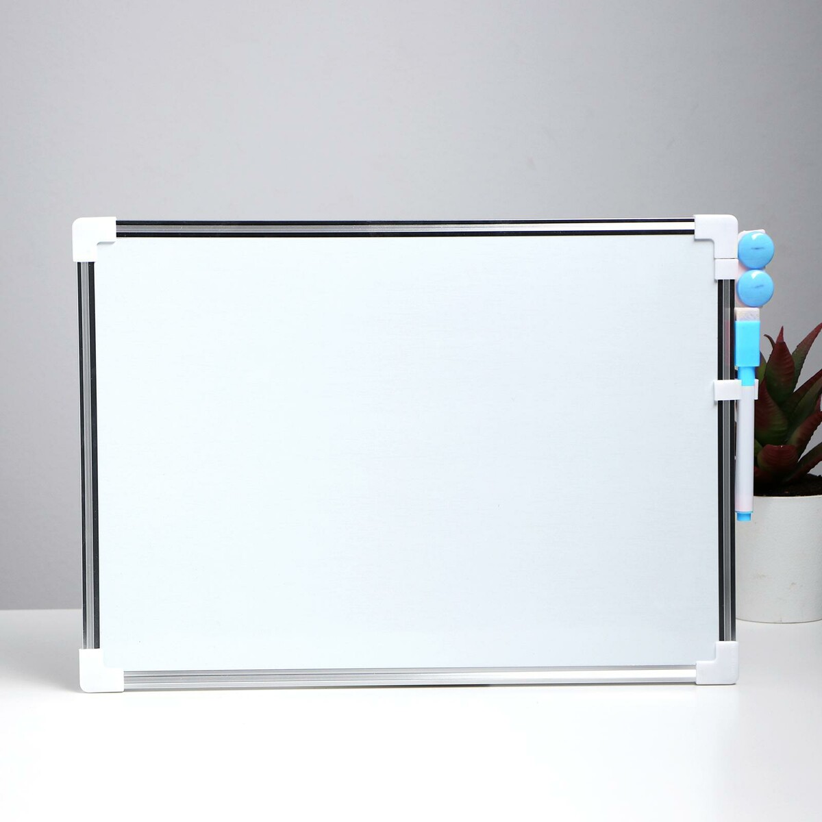 Доска магнитная двухсторонняя, 36 × 25 см, маркер и магниты в наборе, без креплений No brand, цвет белый 0975282 - фото 5