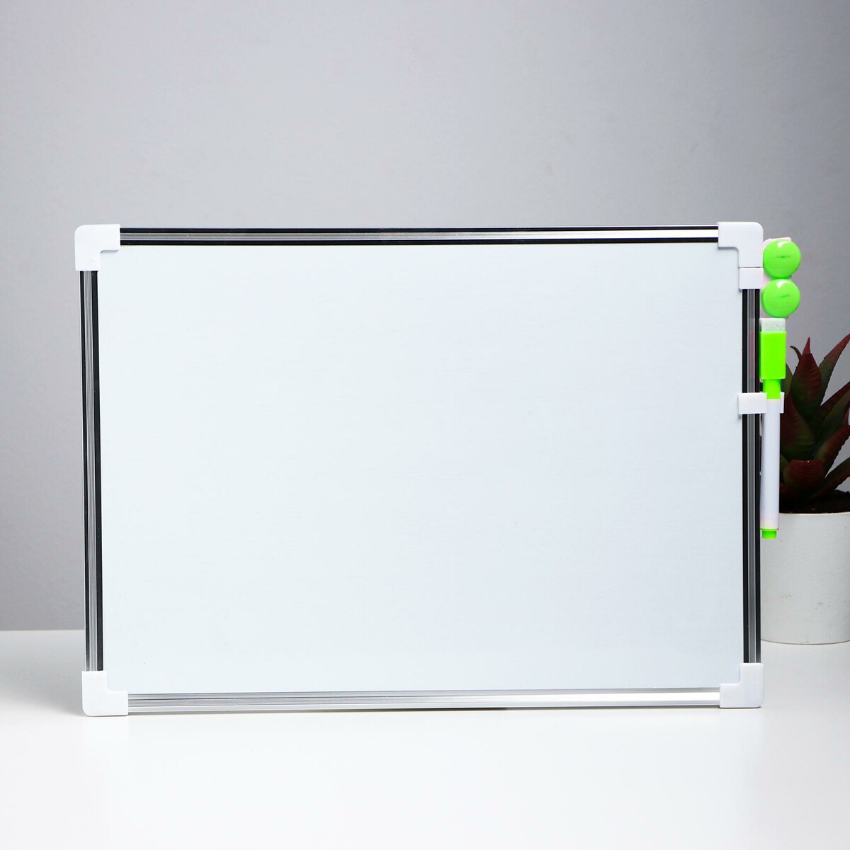 Доска магнитная двухсторонняя, 36 × 25 см, маркер и магниты в наборе, без креплений No brand, цвет белый 0975282 - фото 6