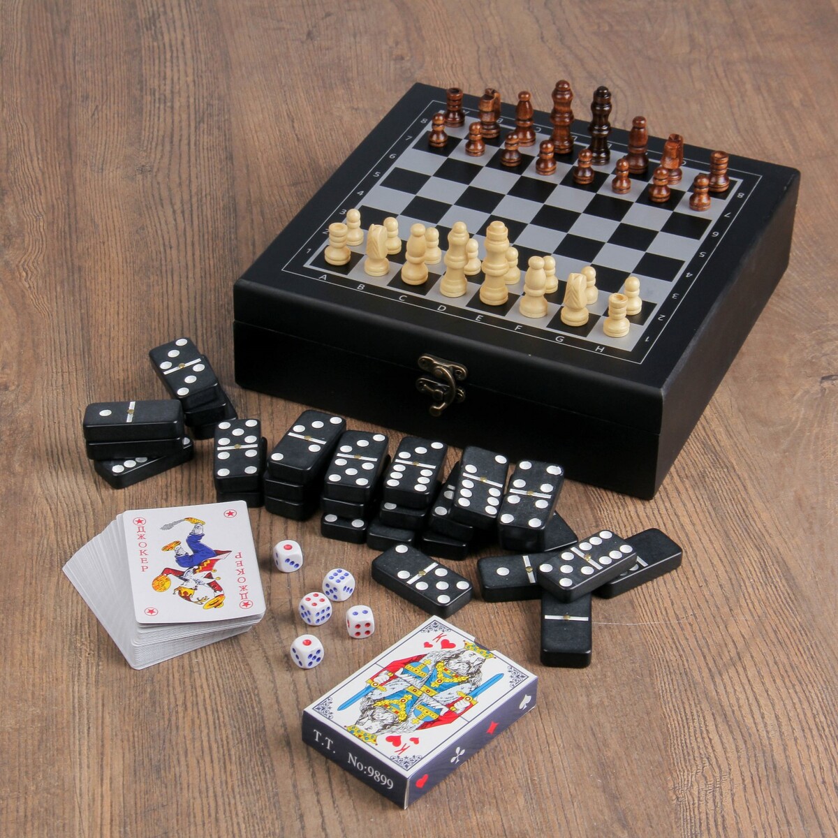 Набор 4 в 1: шахматы, домино, 2 колоды карт, 25 х 25 см подарочный набор тот кто может все карты домино стопки 2 шт кости игральные 4 шт