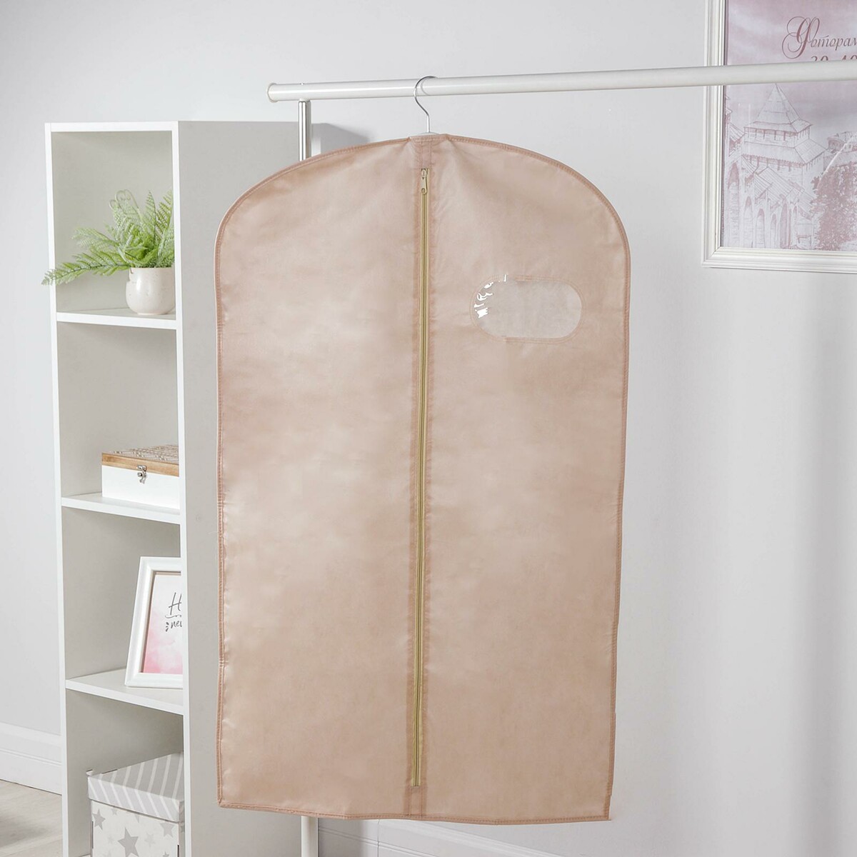 Чехол для одежды с окном, 60×120 см, спанбонд, бежевый, No brand