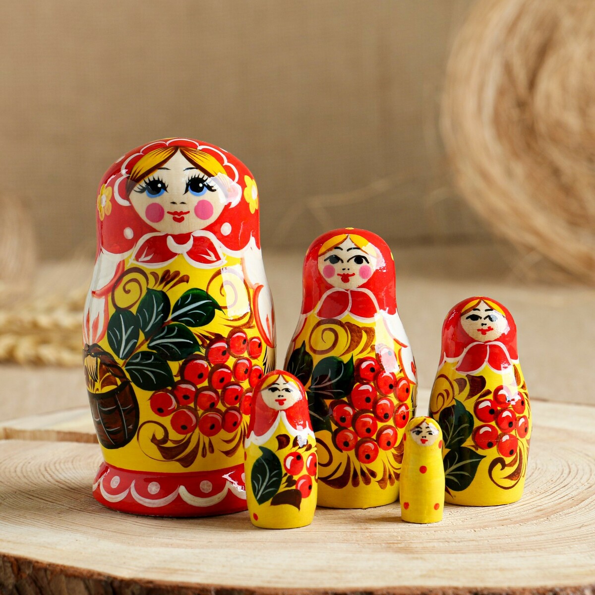 

Матрёшка, Разноцветный