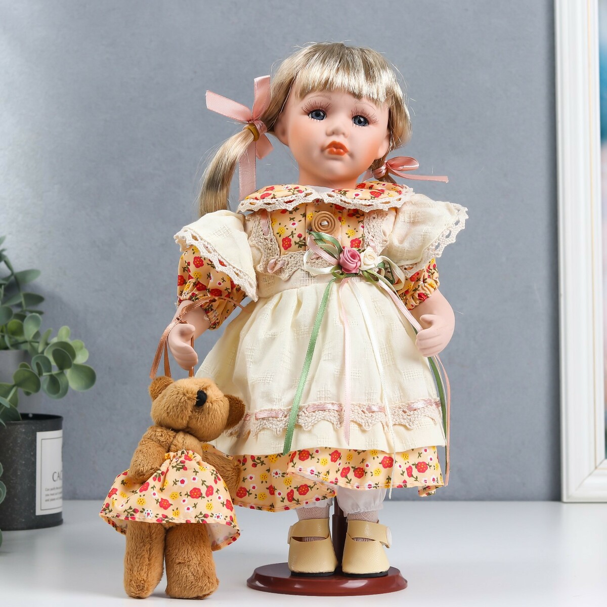 

Кукла коллекционная керамика, Бежевый;оранжевый