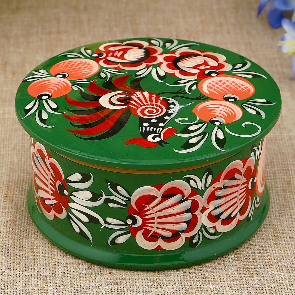 Расписная шкатулка