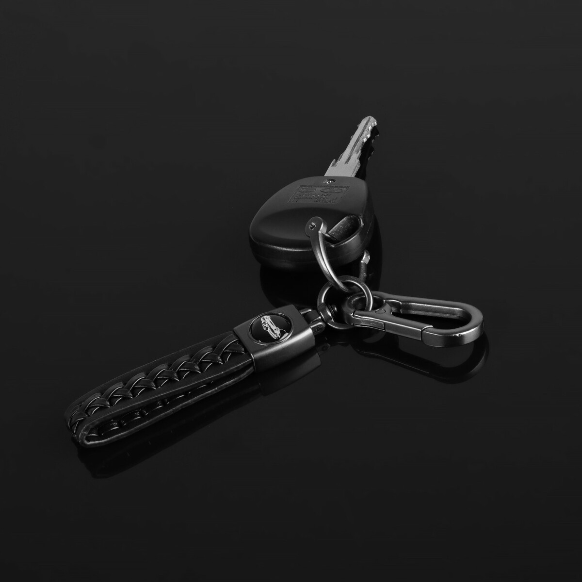 Брелок для ключей, петля кожа pu с карабином, кожа pu черный No brand 0992536 - фото 3