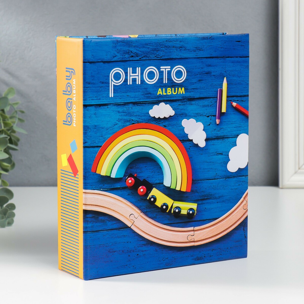 

Фотоальбом на 200 фото